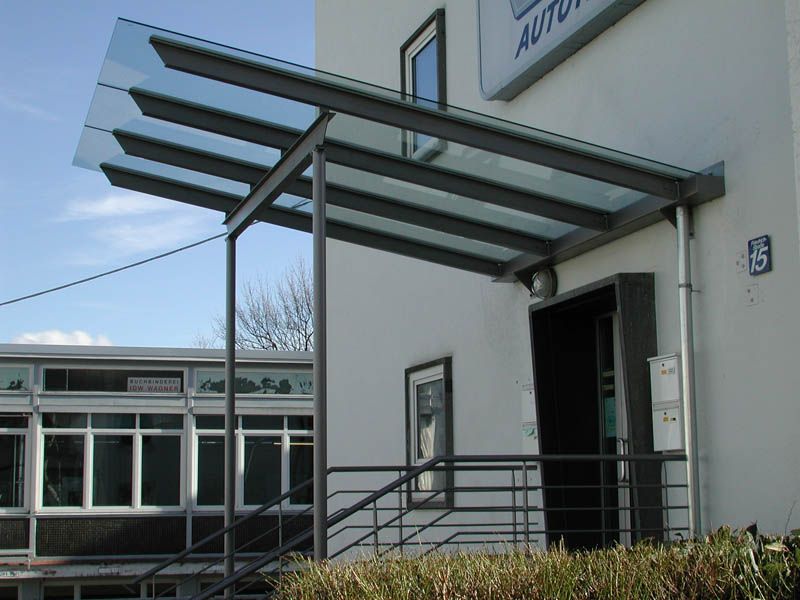 Friz Metallbau AG in Fellbach-Schmiden - Überdachungen