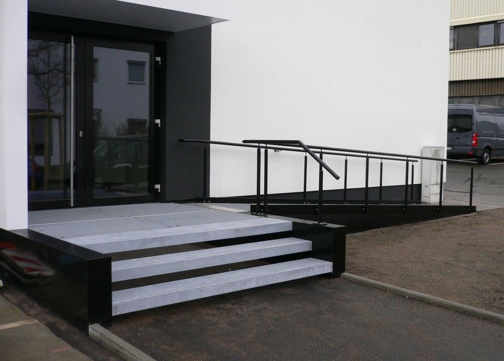 Friz Metallbau AG in Fellbach-Schmiden - Treppen & Geländer
