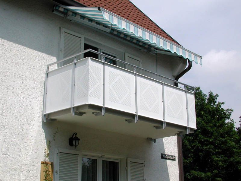Friz Metallbau AG in Fellbach-Schmiden - Balkone & Geländer
