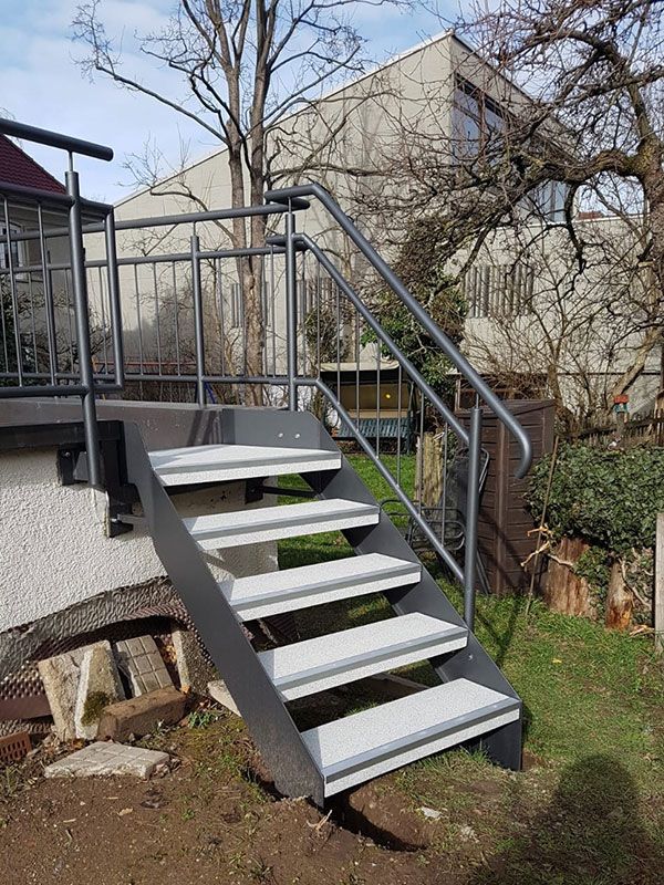 Friz Metallbau AG in Fellbach-Schmiden - Treppen & Geländer