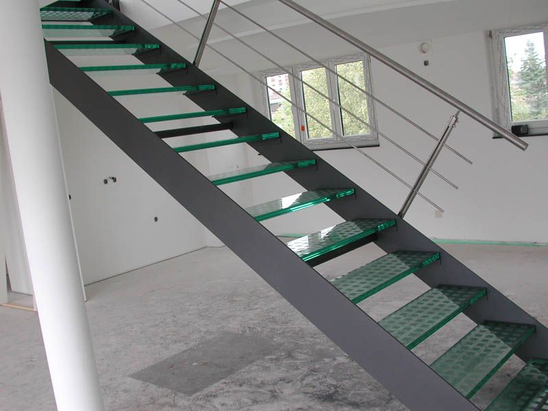 Friz Metallbau AG in Fellbach-Schmiden - Treppen & Geländer