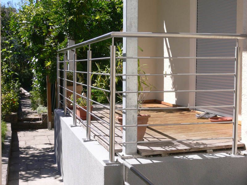 Friz Metallbau AG in Fellbach-Schmiden - Balkone & Geländer