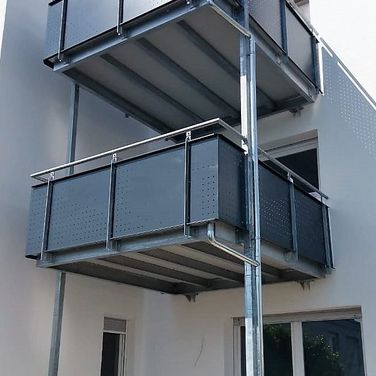 Friz Metallbau AG in Fellbach-Schmiden - Balkone & Geländer